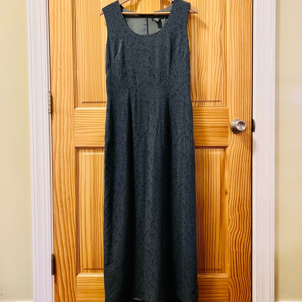 Banana Republic slate blue sleeveless botanical leaf sleeveless maxi dress 10.